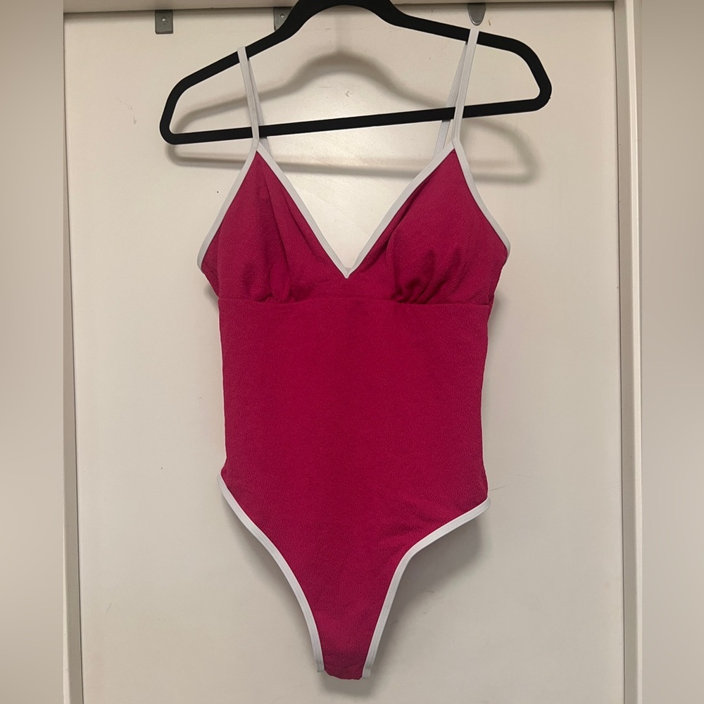 Cupshe Atlantis Magenta V-Neck One-Piece - size L - Picture 3 of 10